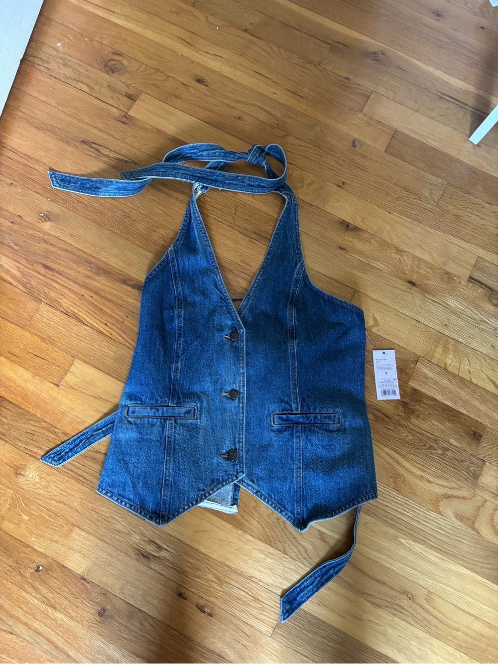 Department: Women Category: Jeans
